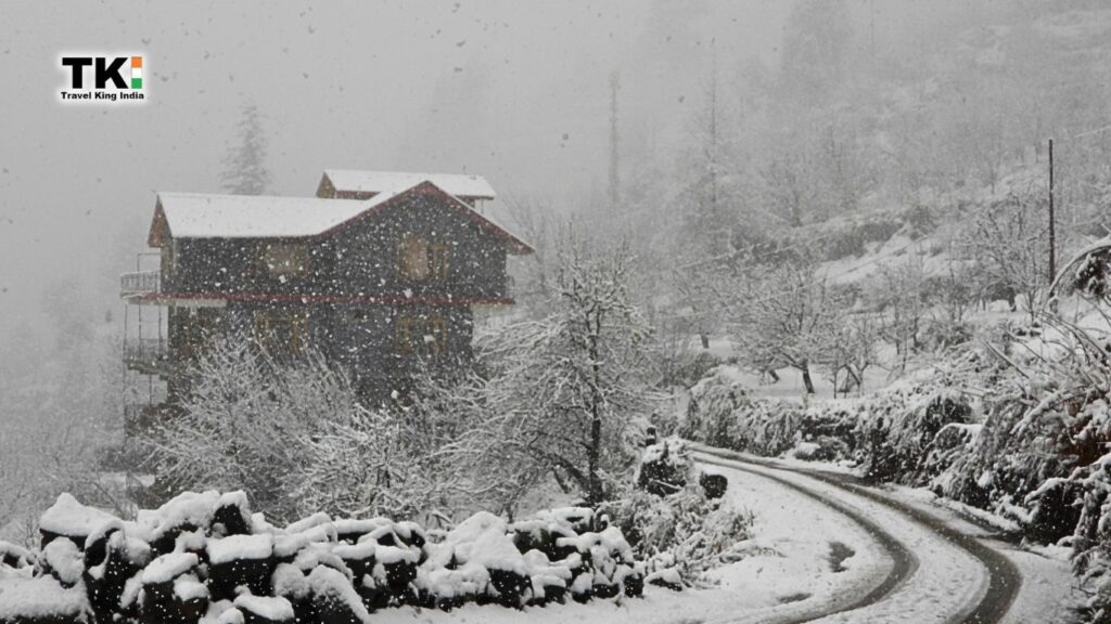 Snowfall in Manali